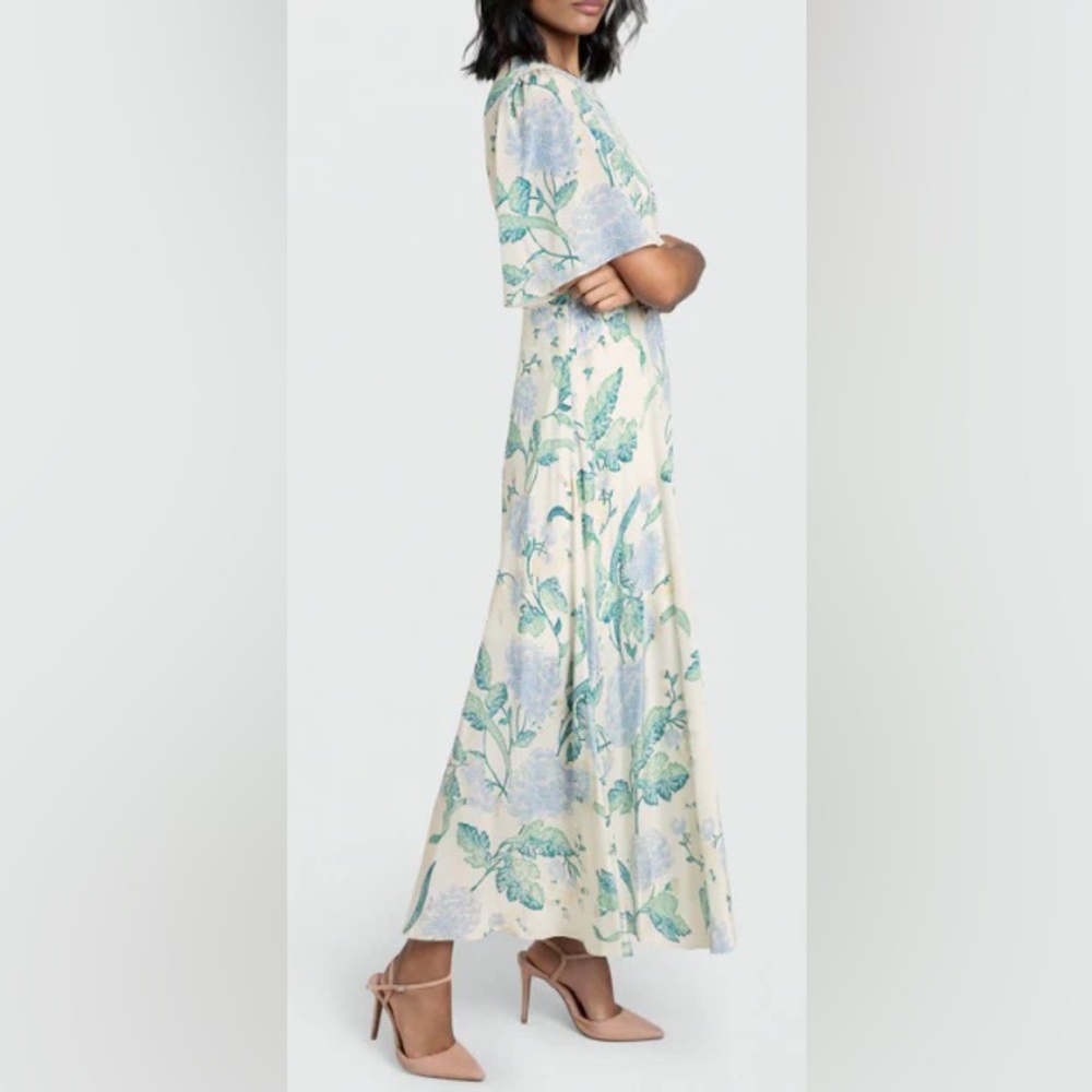 NWT silk Beulah London Gardenia dress. - Picture 4 of 6